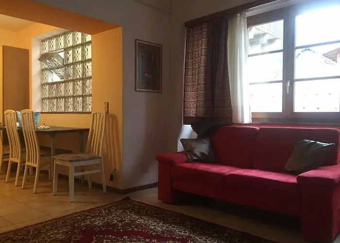 Holiday home Verzaschina *